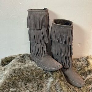 LAUREN CONRAD Mid-Calf Suede Fringe Moccasin Style Rubber Sole Boot-7M-#0101